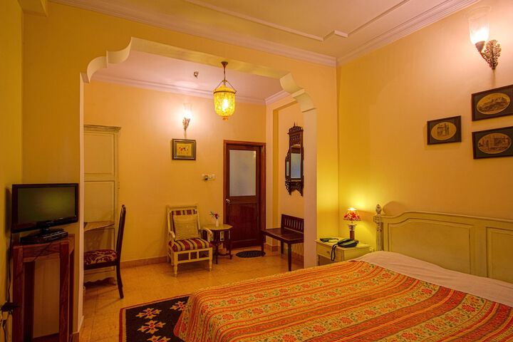 Room 6 of 47
