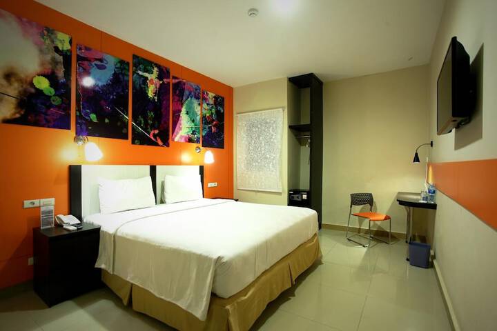 Room 20 of 53