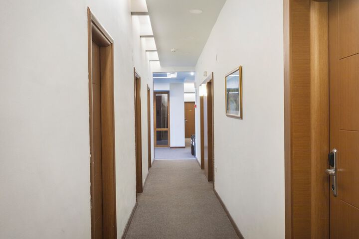 Ballroom/Hall 60 of 76
