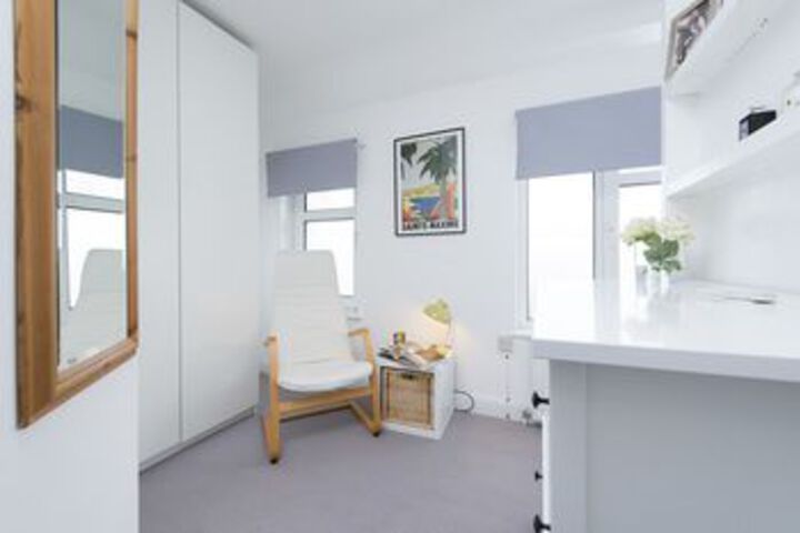 Room 10 of 30