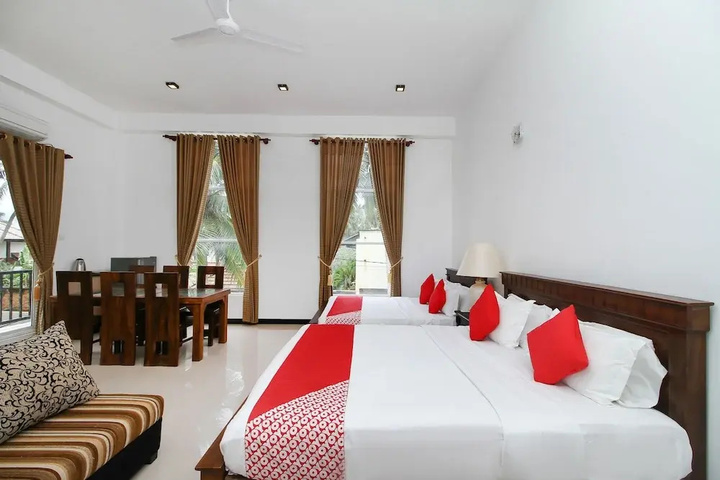 Room 2 of 18