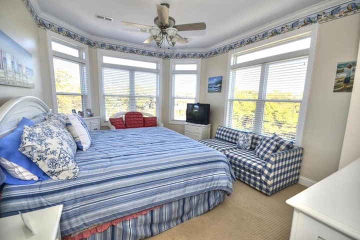 Room 5 of 20