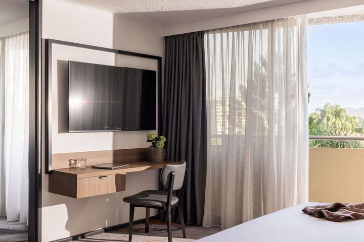 Room 50 of 150