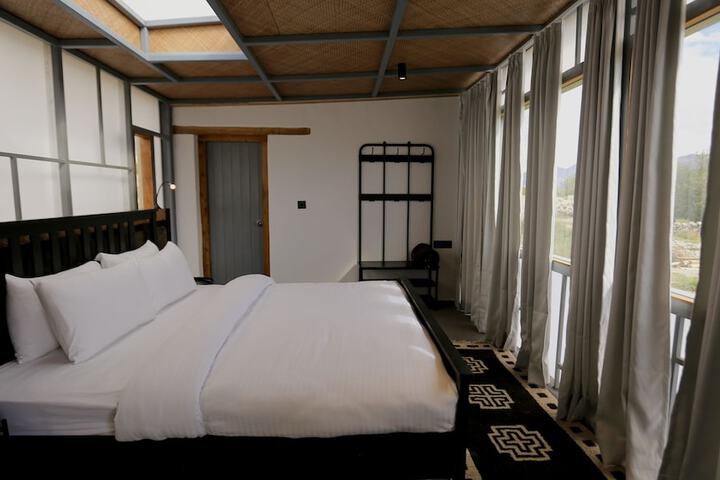 Room 3 of 12