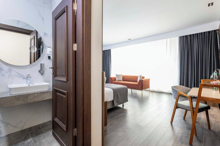 Room 45 of 63