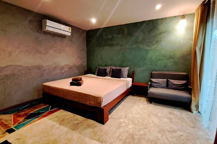 Room 19 of 62