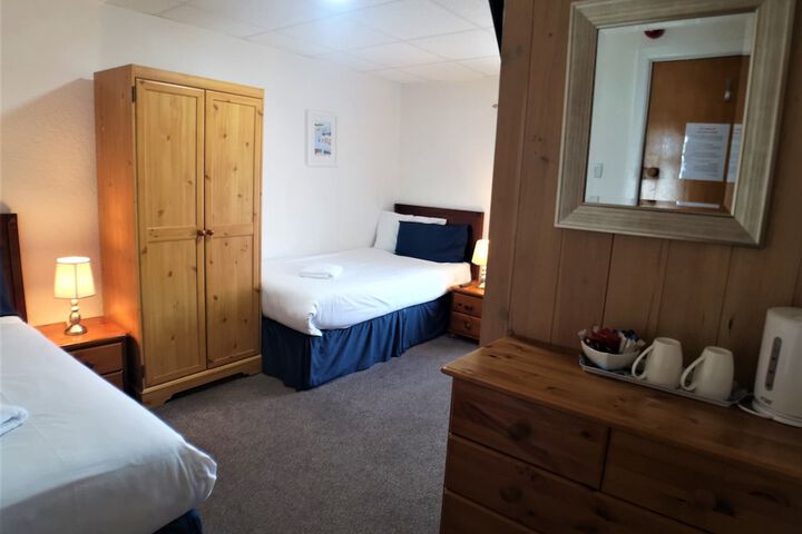Room 54 of 102