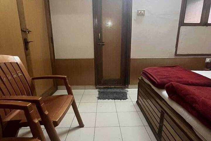 Room 25 of 36