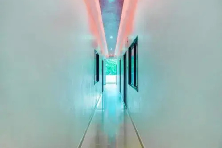 Room 10 of 15