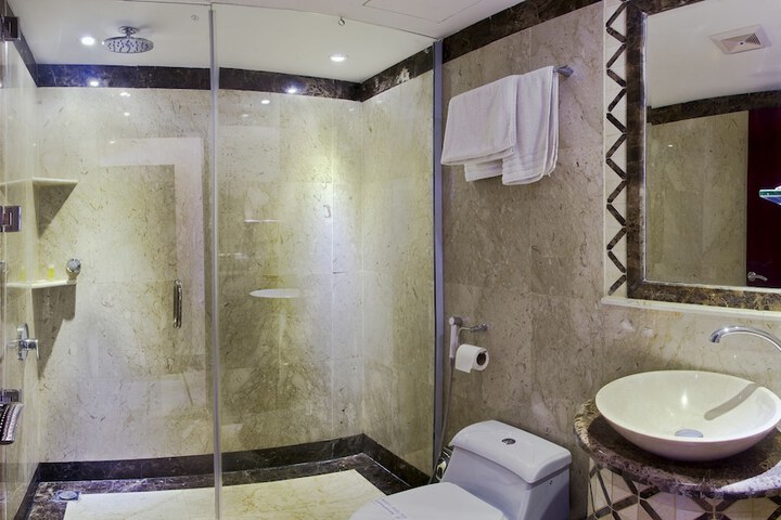 Room 20 of 34