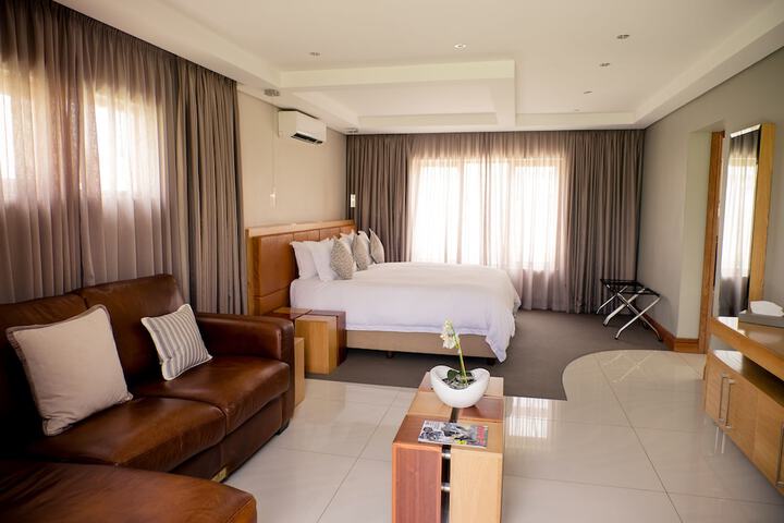 Room 5 of 48
