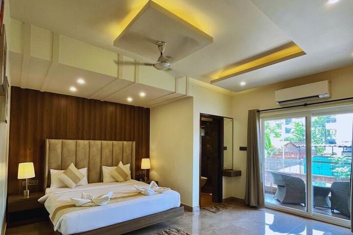 Room 5 of 26