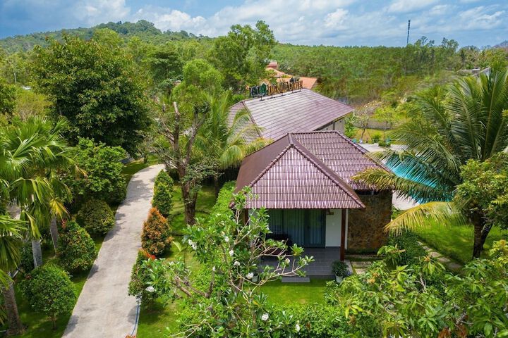 Emerald Garden Retreat
