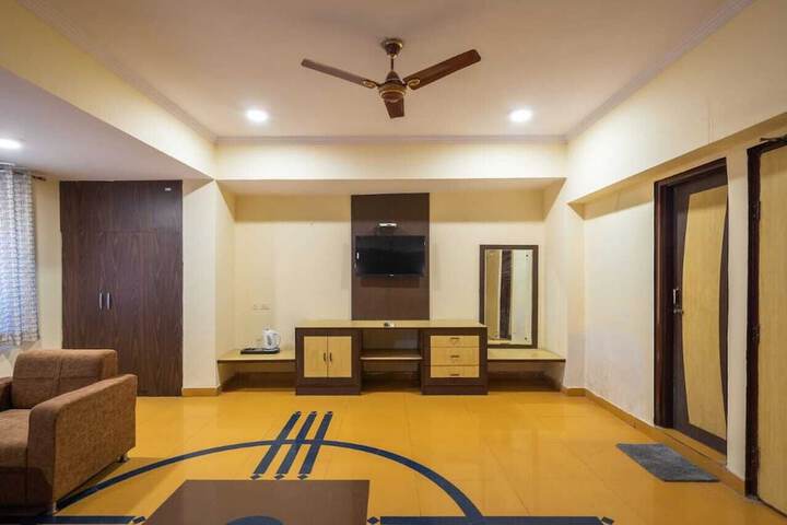 Room 14 of 16