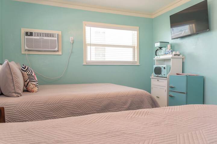 Room 37 of 68