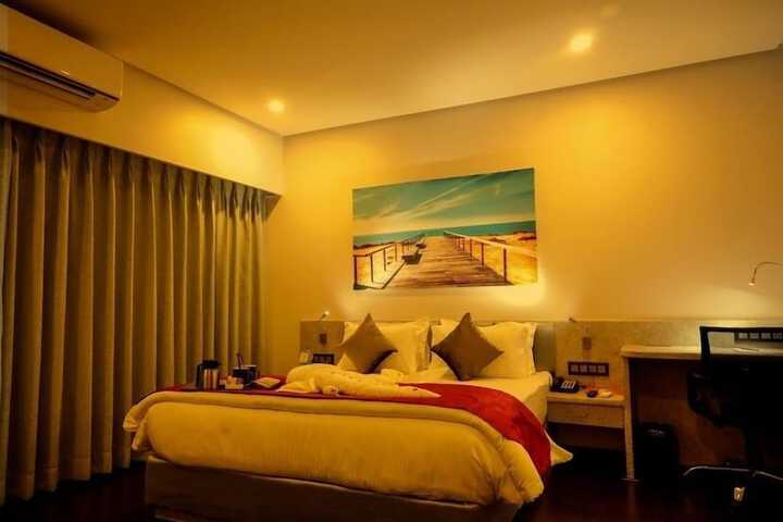 Room 15 of 39
