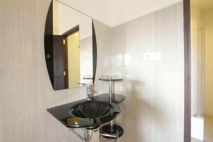 Clean Restrooms