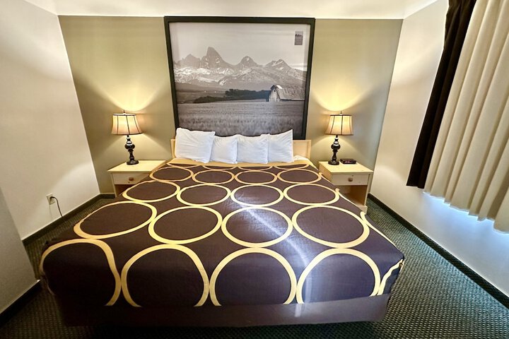 Room 9 of 46