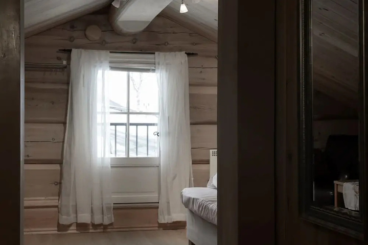 Room 7 of 29