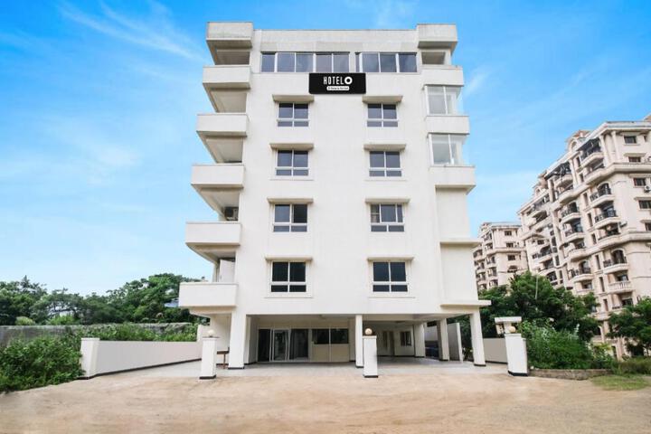 Super Hotel O Vizag IT Hill Rushikonda