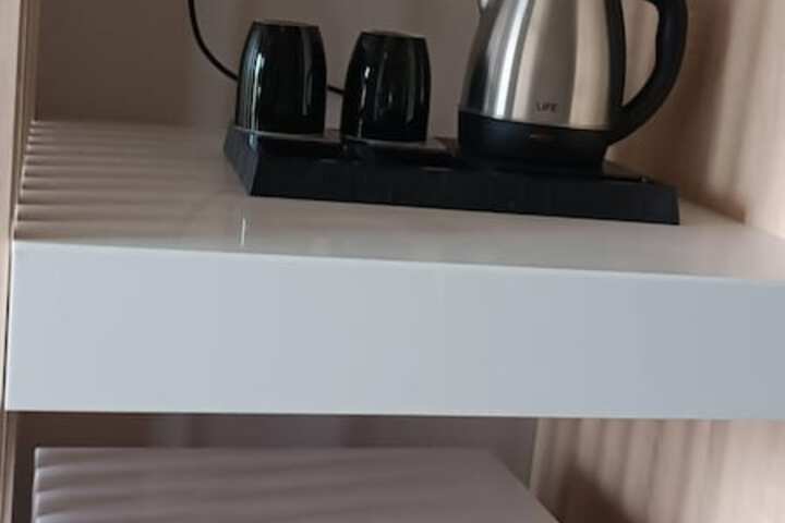 Room 10 of 46