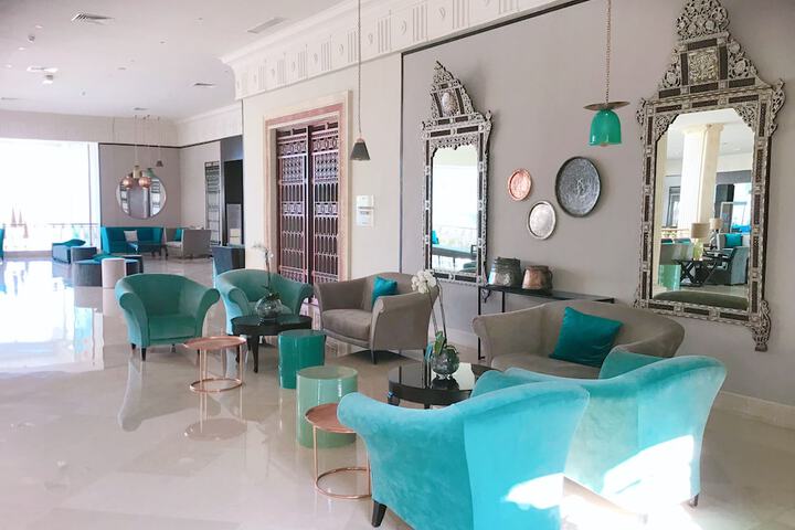 Hotel Interior 14 of 153