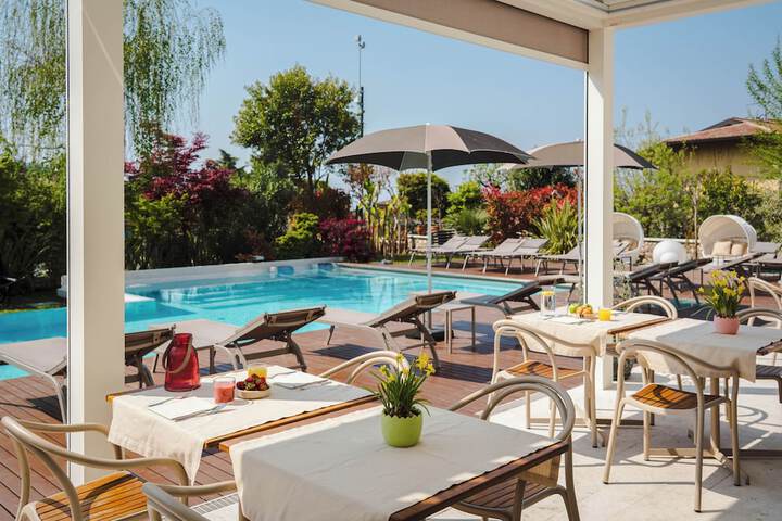 Terrace/Patio 126 of 131