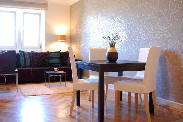 P & J Apartamenty Grodzka