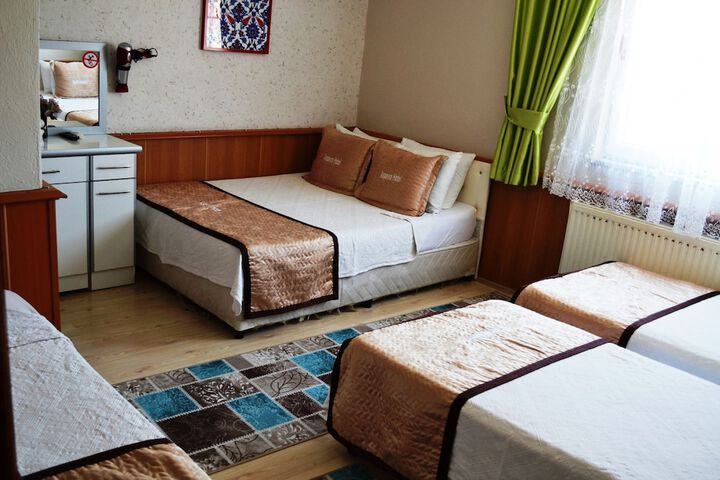Room 14 of 48