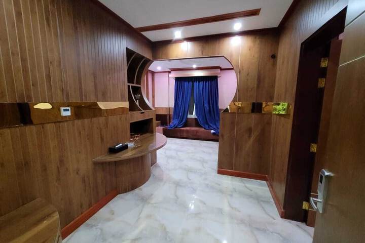 Room 27 of 41