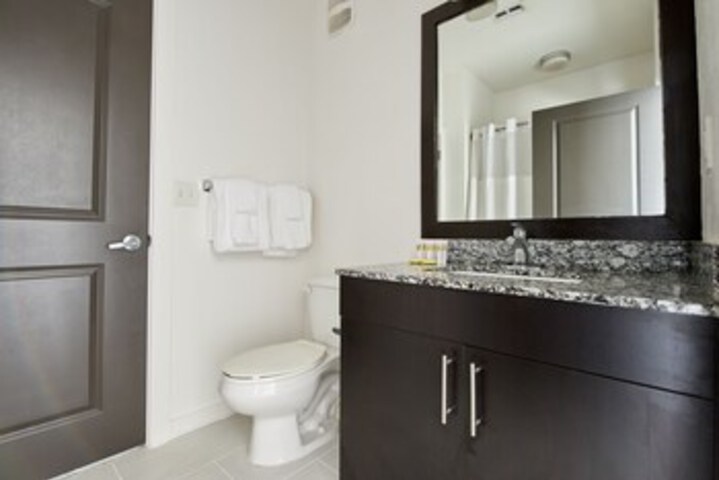 Room 5 of 70