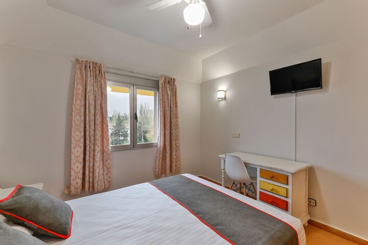 Room 26 of 31