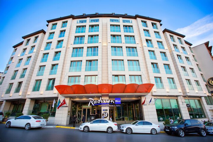 Hotel 176 of 182