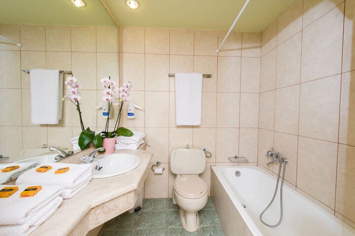 Clean Restrooms