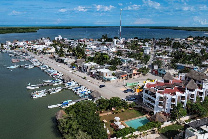 Hero Image 1 of 89