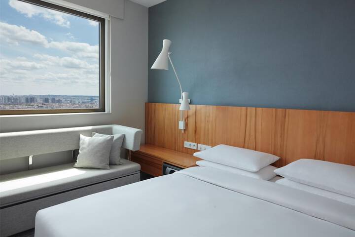 Room 63 of 101