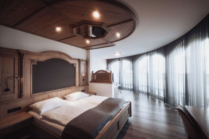 Room 14 of 56