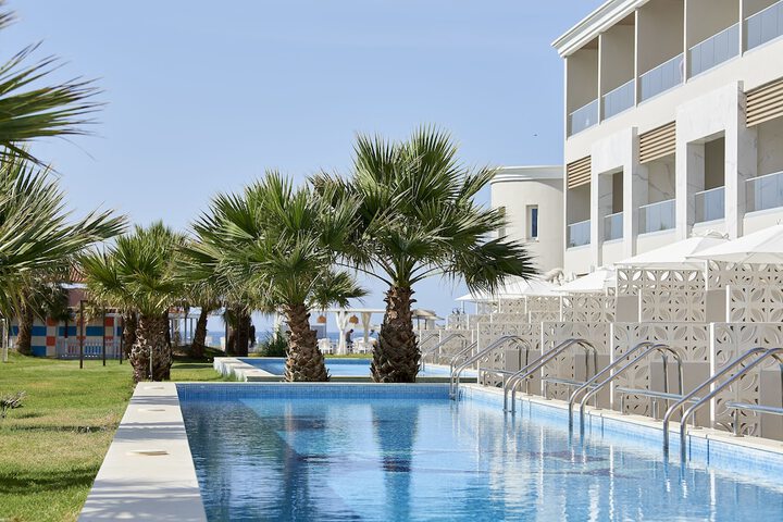 Hotel 158 of 161
