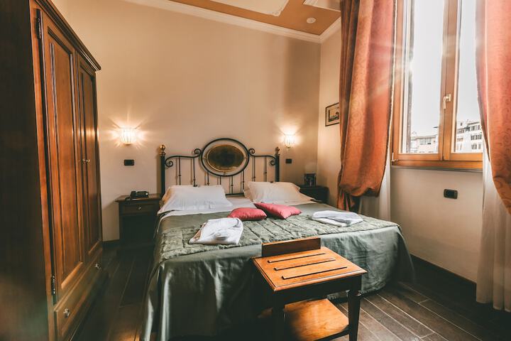 Room 48 of 98