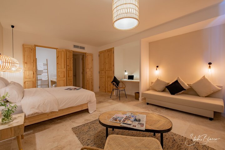 Room 12 of 47