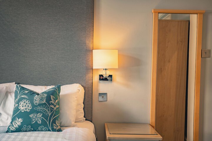 Room 7 of 72