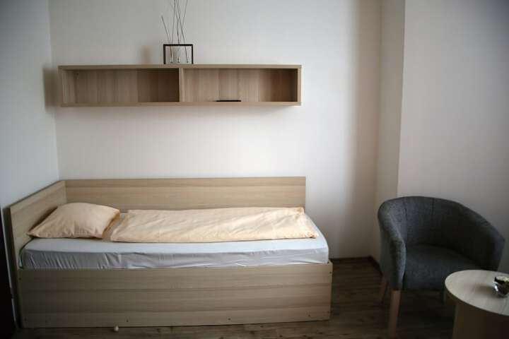 Room 22 of 60