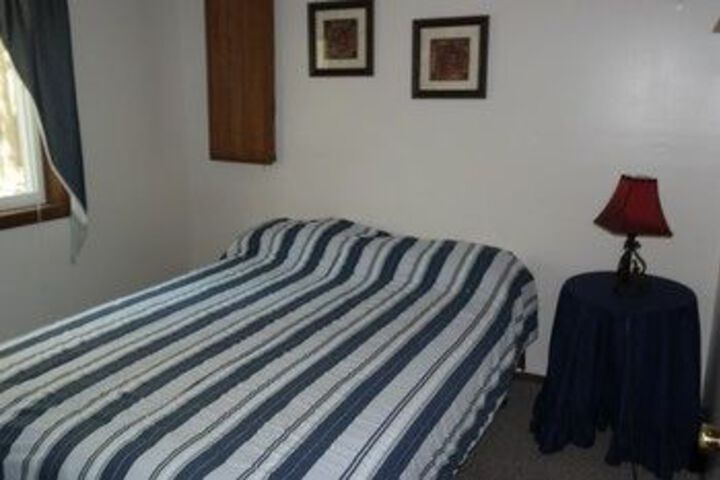 Room 10 of 20