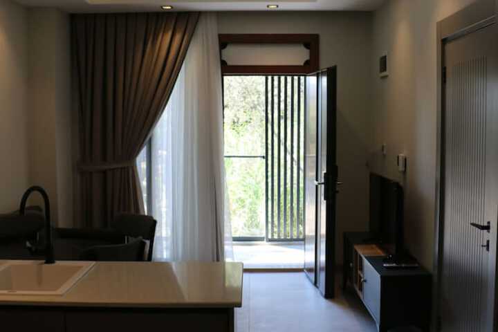 Room 21 of 61