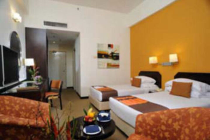 Room 16 of 30
