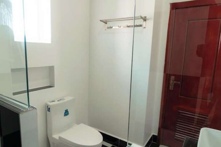 Room 32 of 53