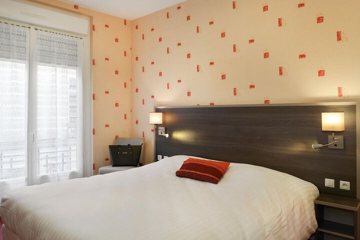 Room 16 of 43