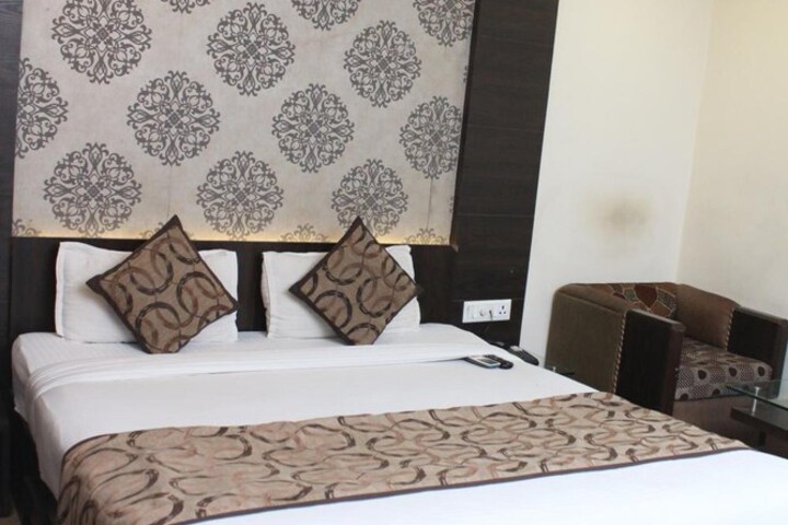 Room 16 of 47
