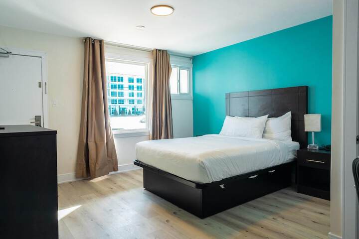 Room 7 of 27