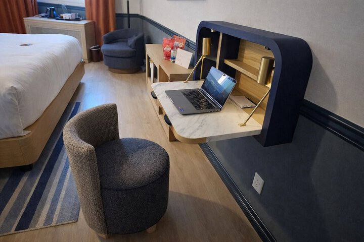 Room 3 of 6
